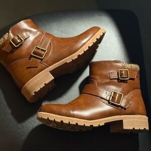 Girls Brown Buckle Ankle Boots | Wonder Nation | Size 2